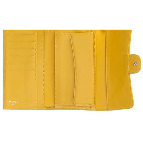 CHANEL Matelasse Trifold Long Wallet Yellow Lambskin Leather - Picture 6 of 7